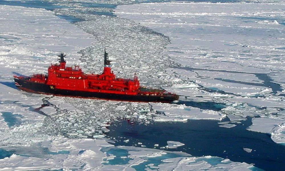 Η Ρωσία προειδοποιεί τη Δύση για Αρκτική καταπάτηση και εκτοξεύει απειλές